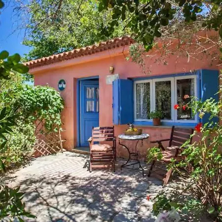 Charming Pink * Skopelos Town